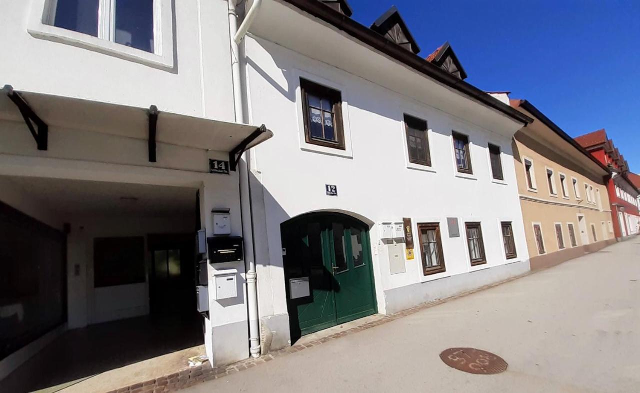 Fassbinder Klause Mit Mini-Terrasse Apartamento Sankt Veit an der Glan Exterior foto