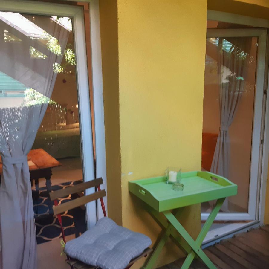 Fassbinder Klause Mit Mini-Terrasse Apartamento Sankt Veit an der Glan Exterior foto